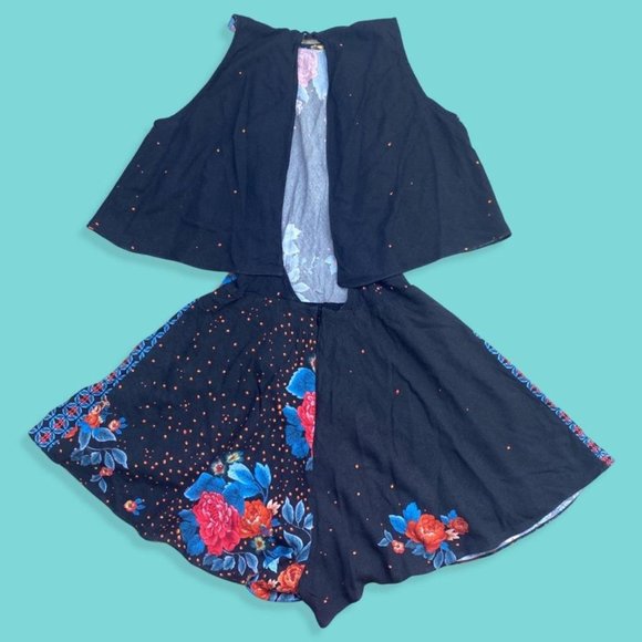 Unique Floral Romper - Picture 4 of 5